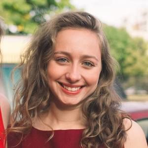 Meet your Posher, Nadia